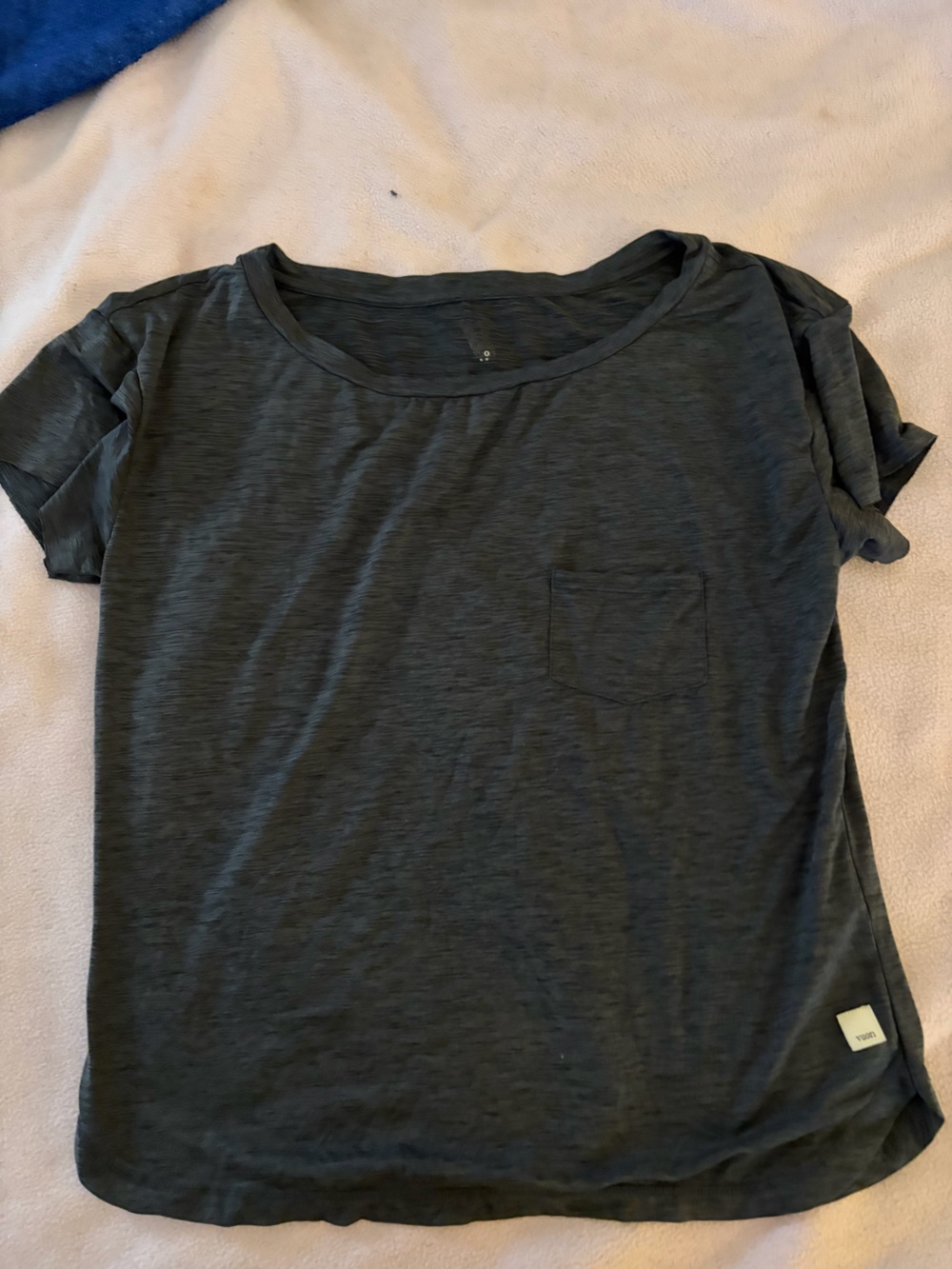 Vuori Womens Charcoal Short Sleeve Pocket Tee